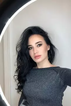 tiGhtaSs image 0